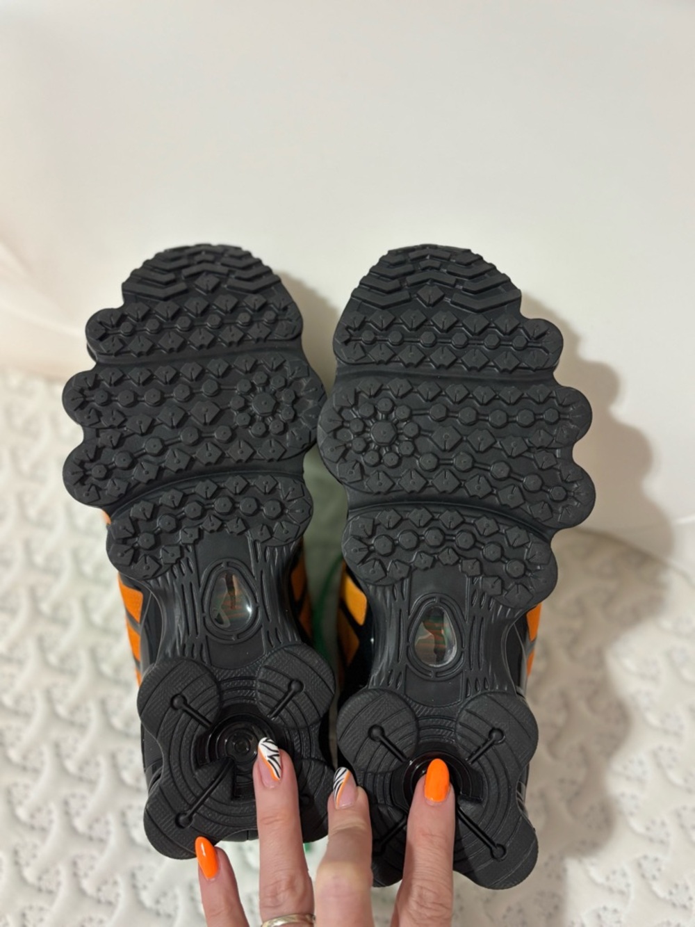 Nike Shox - Picture 5 of 5